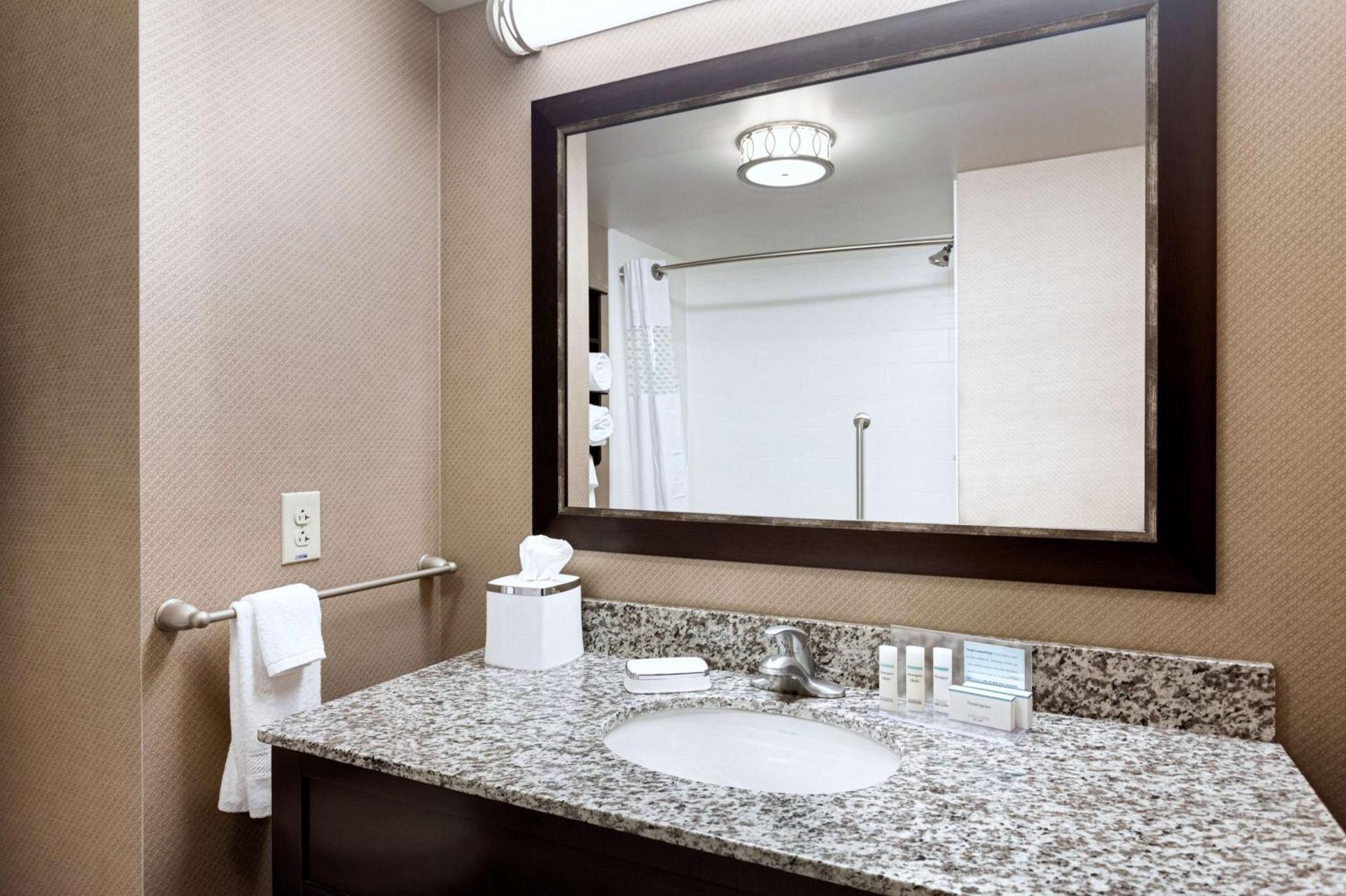 Hampton Inn Lewiston-Auburn Dış mekan fotoğraf